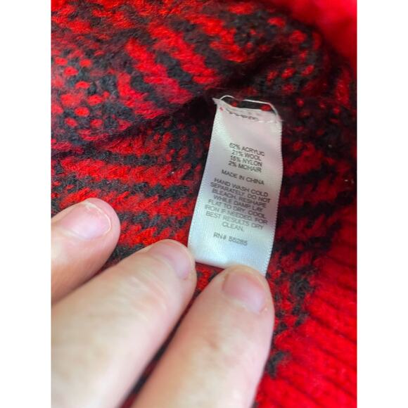Express Women’s Red & Black Buffalo Plaid Knit Sweater Small Winter Pullover - Picture 4 of 11